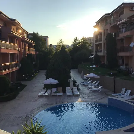 아파트 Panorama Dreams - - Furnished With A Terrace And A Sea View *